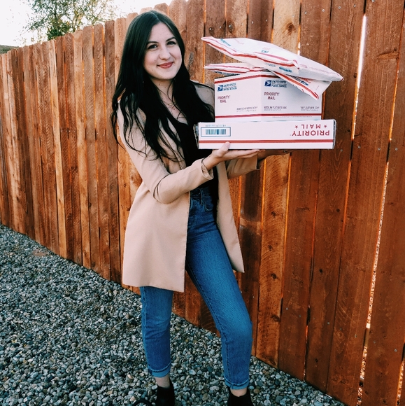 Meet the posher! - Picture 1 of 6